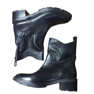 Donald Pliner Women's Stella Distressed Goat Leather Bootie Black -Size 8